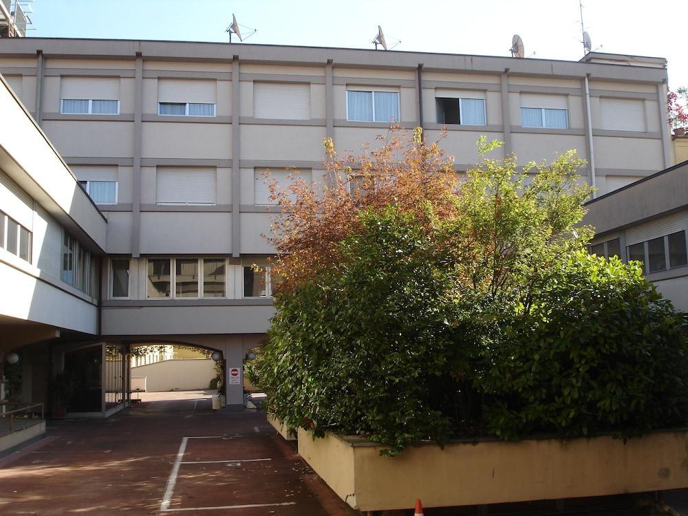 Augustus Hotel Biella Eksteriør billede