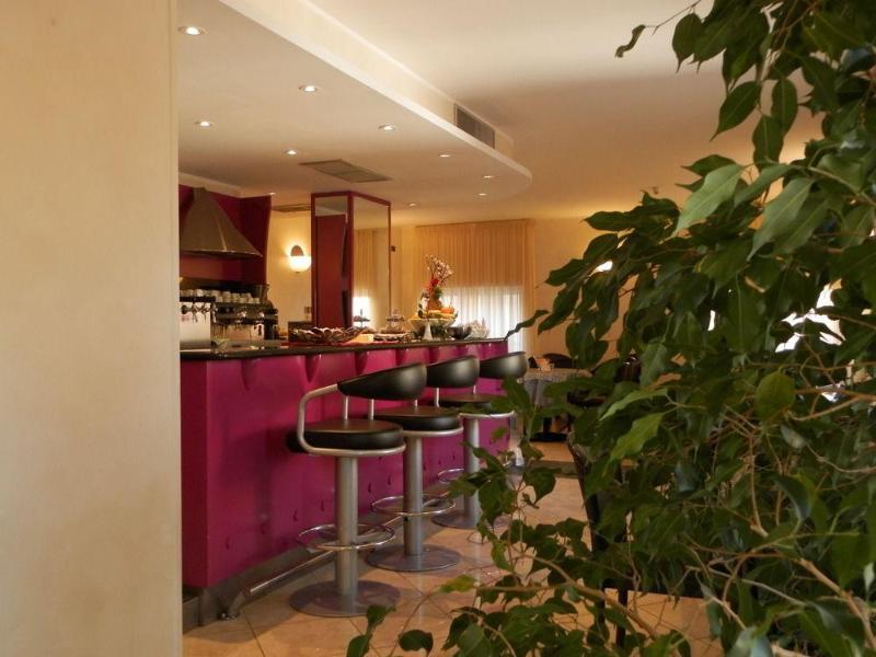Augustus Hotel Biella Eksteriør billede